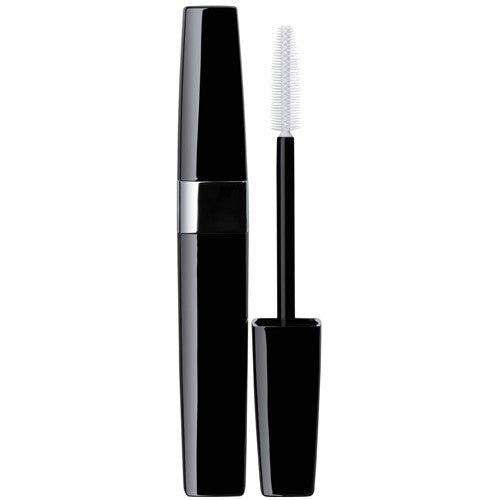„Chanel Inimitable Intense blakstienų tušas Black“ tušas (10 Noir) – platinantis ir ilginantis tušas.