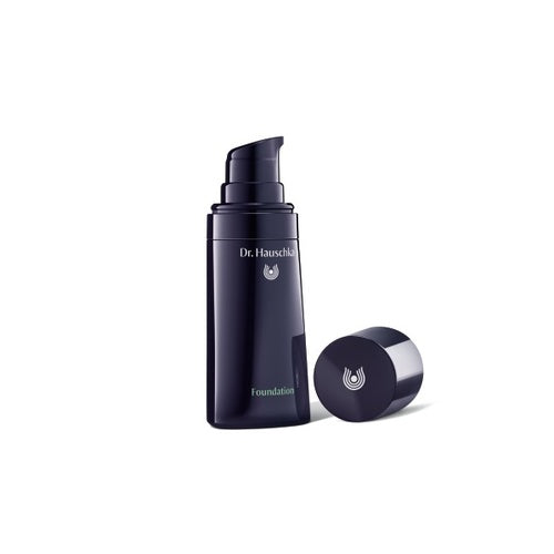 Dr. Hauschka Foundation - Nourishing makeup with mineral pigments 30 ml 03 Chestnut