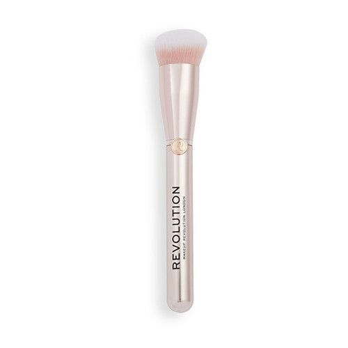 Makeup Revolution R8 Create Angled Foundation Brush – veido šepetėlis