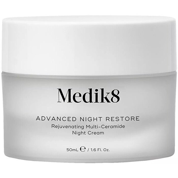„Medik8 Advanced Night Restore“ atjauninantis daugiaceramidinis naktinis kremas