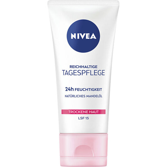 Nivea Essential Nourishing Day Cream SPF 15 - Nourishing day cream for dry skin 50ml