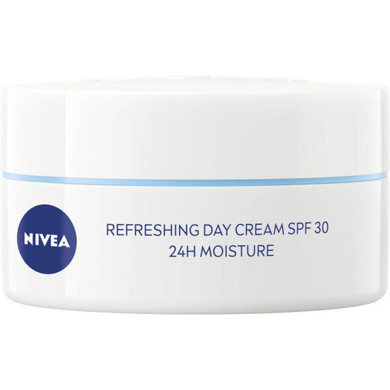 Nivea Essential Refreshing Day Cream SPF 30 - Moisturizing day cream 50ml